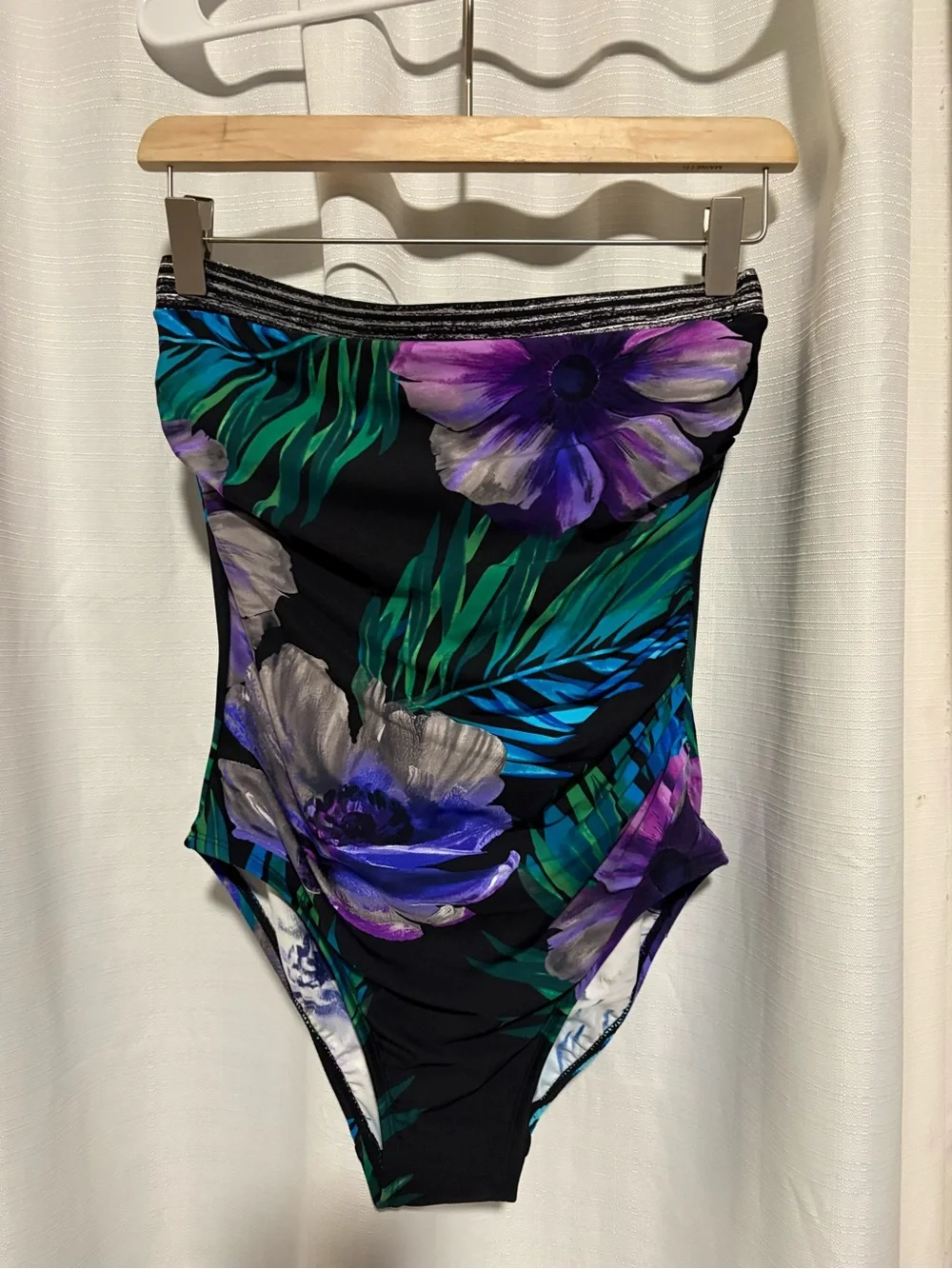 MIRACLESUIT AVANTI ONE-PIECE size 8 nwt